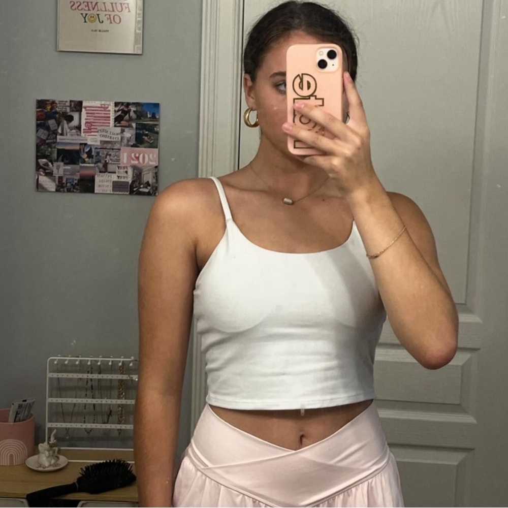 White Athletic Tank Top Crop